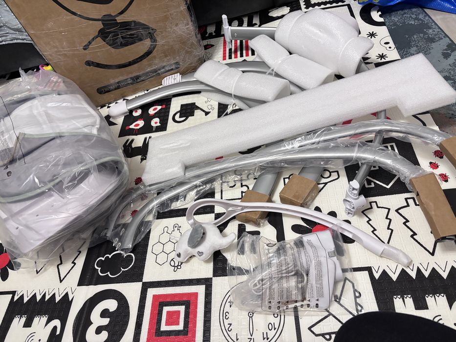 Bujak bujaczek Nowoczesna, elektryczna huśtawka niemowlęca Momcozy