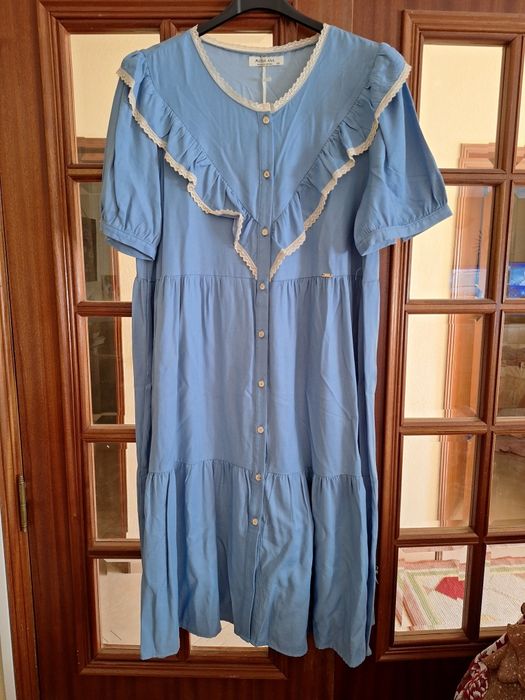 Lote de 8 vestidos novos ainda com etiqueta