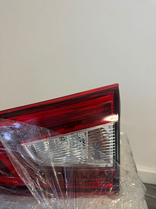 Oryginalna lampa tylna prawa klapa bagażnika