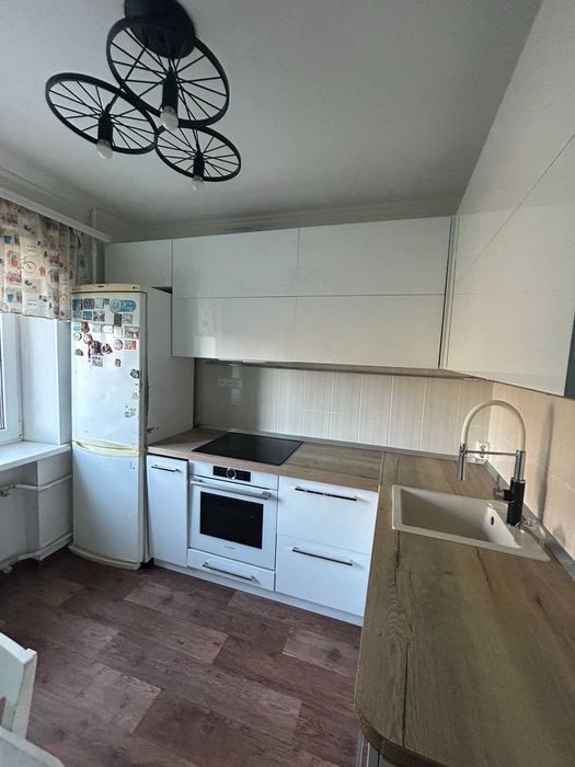 2к. квартира с ремонтом, мебелью и техникой на Добровольского