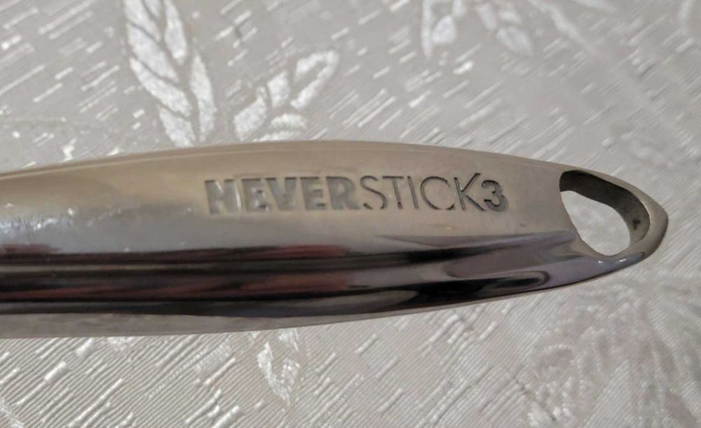 Сковорода-гриль Eaziglide Neverstick3 Professional 28 см. Англия.