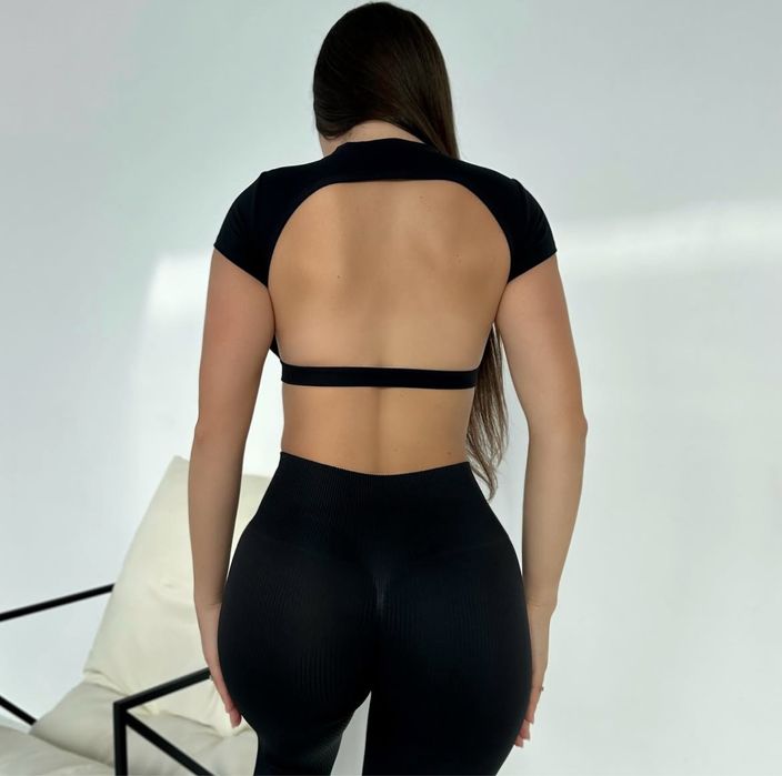 топ з відкритою спинкою