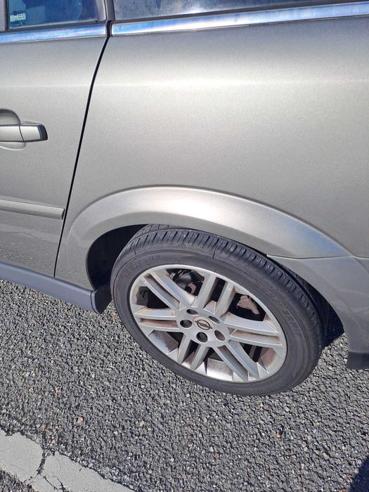 Opel Vectra SW 1.9TDI 150Cv