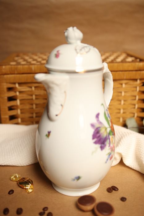 Dzbanek Furstenberg kwiaty porcelana imbryk
