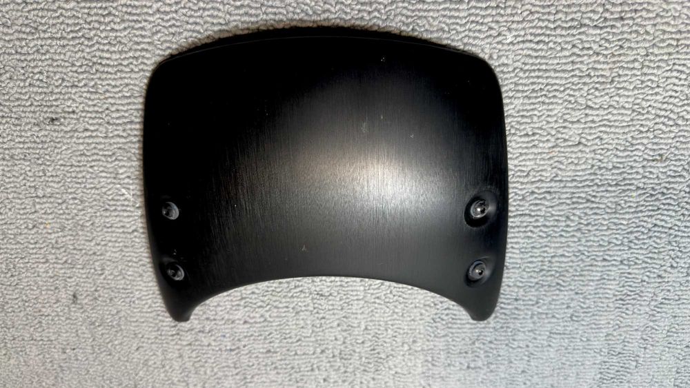 Rizoma fly screen em alumínio preto Triumph