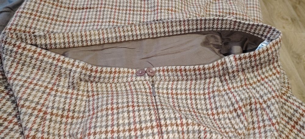 Elegancka wełniana spódnica Eastex 42/44 krata