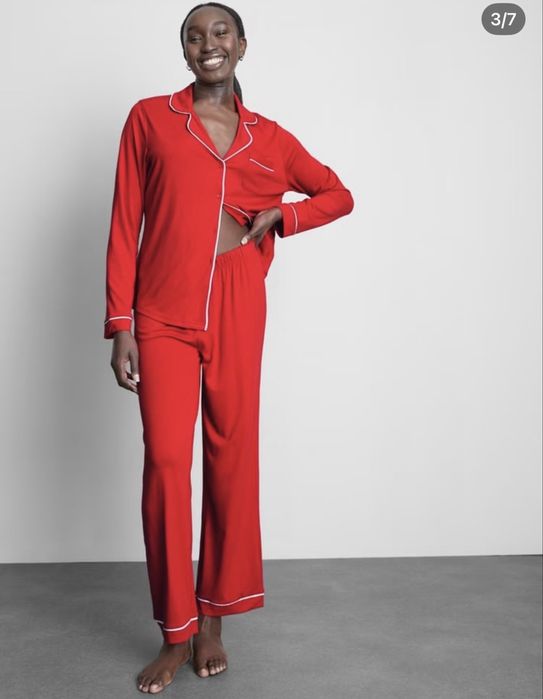 Жіночі піжами під VS