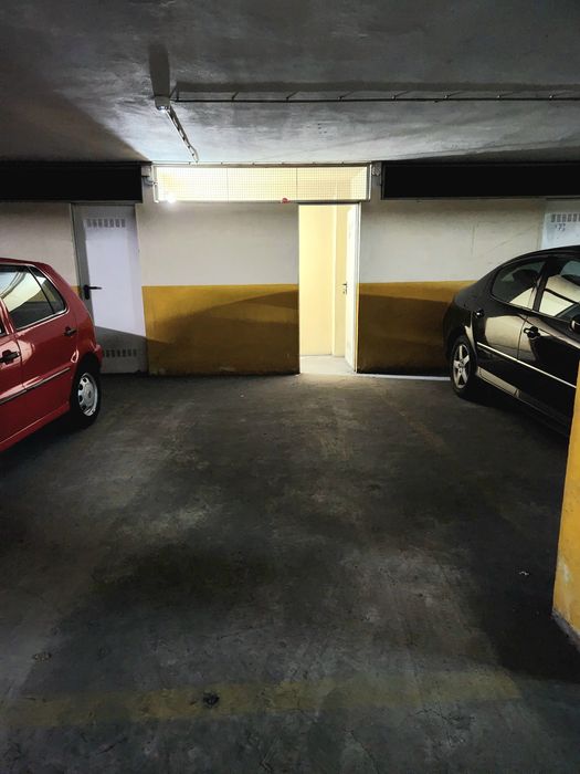 Lugar de garagem + arrecadação  Famalicão Centro