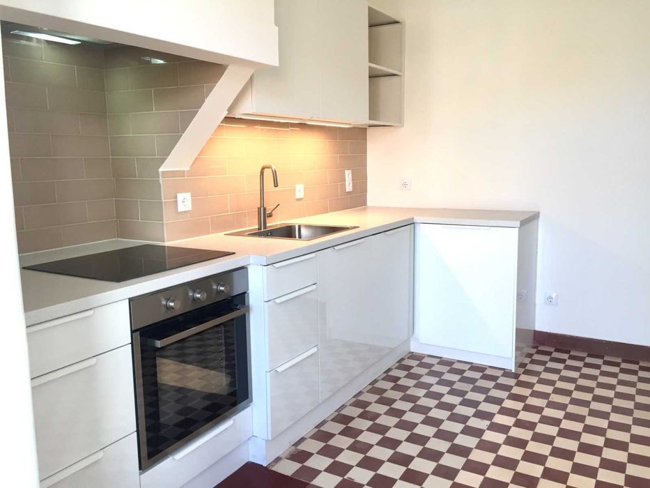 Arrendo apartamento T3+1 muito central em Santarém
