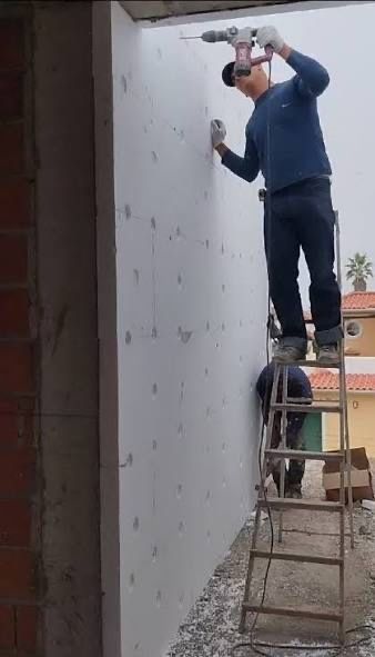 Trabalhos de Acabamentos, rebocos, pinturas, pladur, capoto, azulejos,