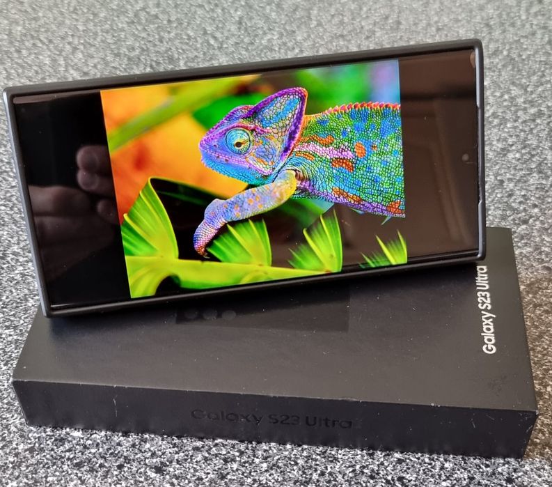 Samsung S23 Ultra 8/256 GB , stan  bardzo dobry .