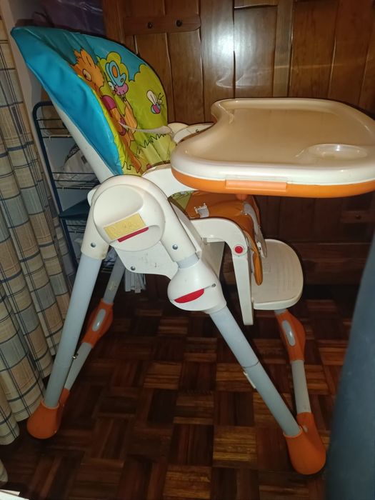 Cadeira refeição bebé chicco