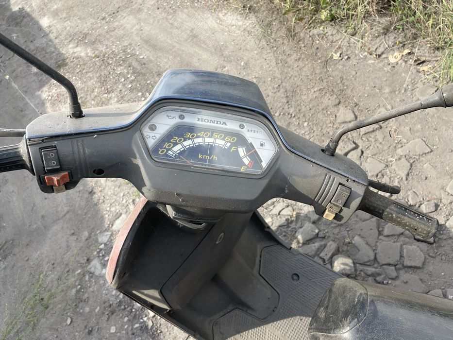 Скутер Honda tact af 09