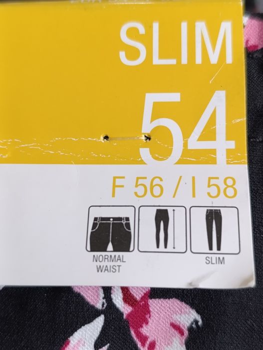 Czarne spodnie z wiskozą plus size r.54/56 kwiat  wiśni.