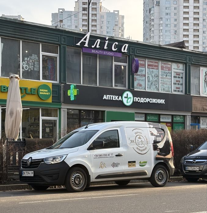 Брендування авто,наліпки на машини