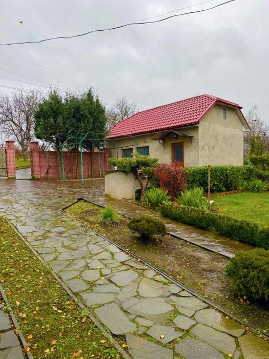 Оренда  БУДИНКУ, 4 к биімнати, гарний  КРАЄВИД, ДВІР