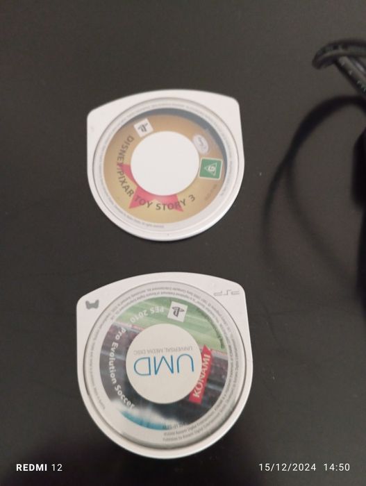 Cabo USB e 2 jogos PSP
