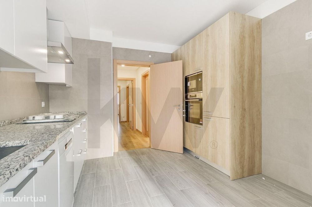 Apartamento T2 Novo nas Laranjeiras em Lisboa | Premium, Metro e Acess