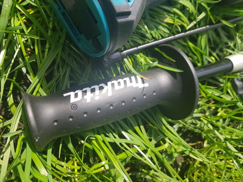 Бесщеточная аккумуляторная дрель-шуруповерт MAKITA XPH14Z 18V LXT