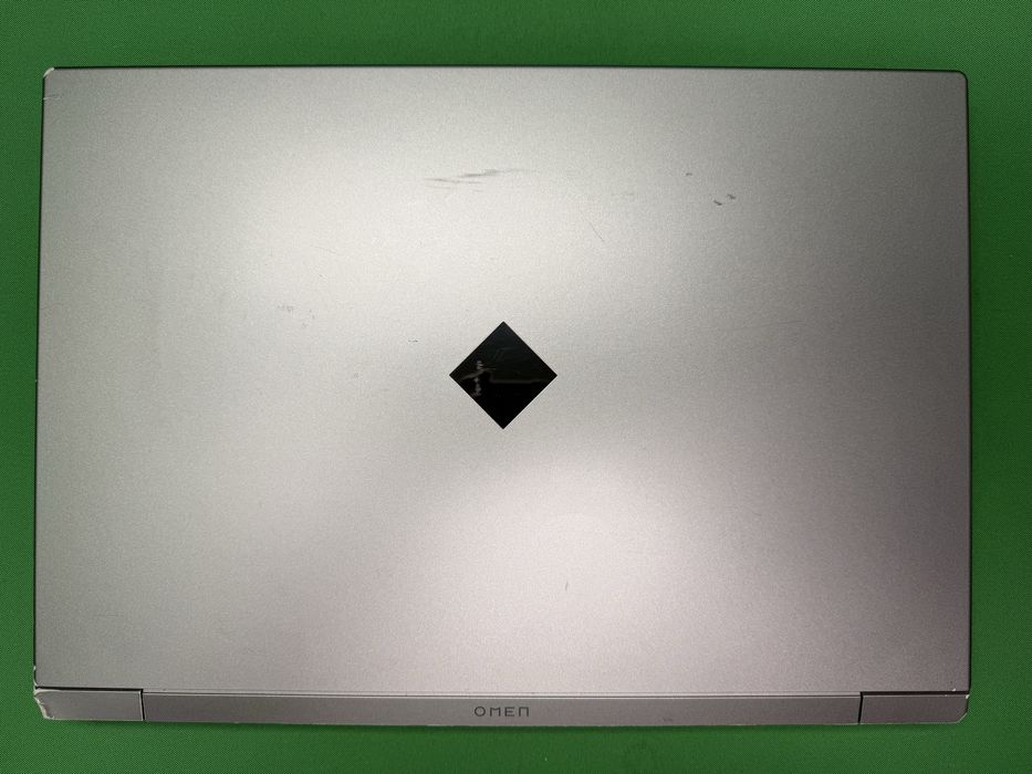 HP Omen 16 / i7-14650HX / RTX 4060 8GB 140W / 16GB DDR5 / 1TB SSD / FHD 144Hz