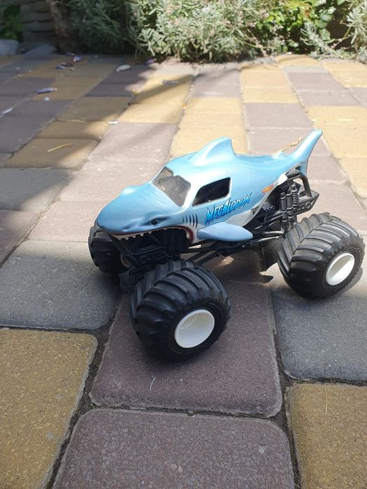 Машинки Hot wheels monster truck