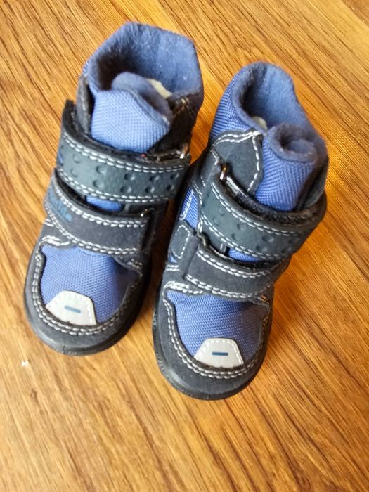 Buty zimowe  superfit rozmiar 20.
