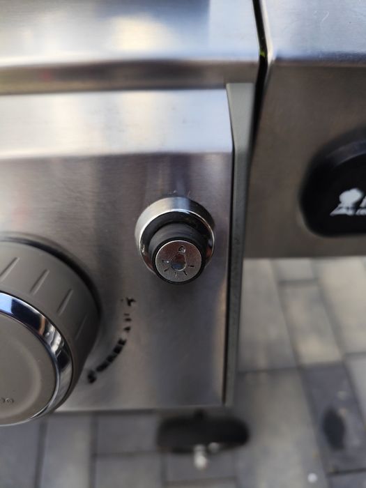 Weber Genesis II  LX  6 palnikowy grill plus kuchenka