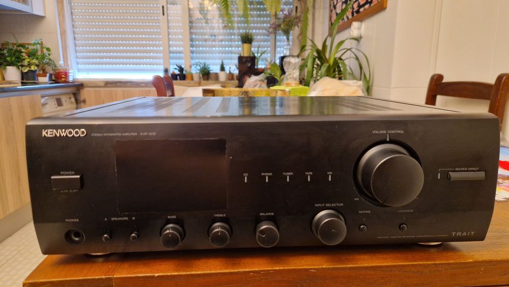 Kenwood KAF-1010 Amplifier – Power and Sonic Purity!64738270023555123