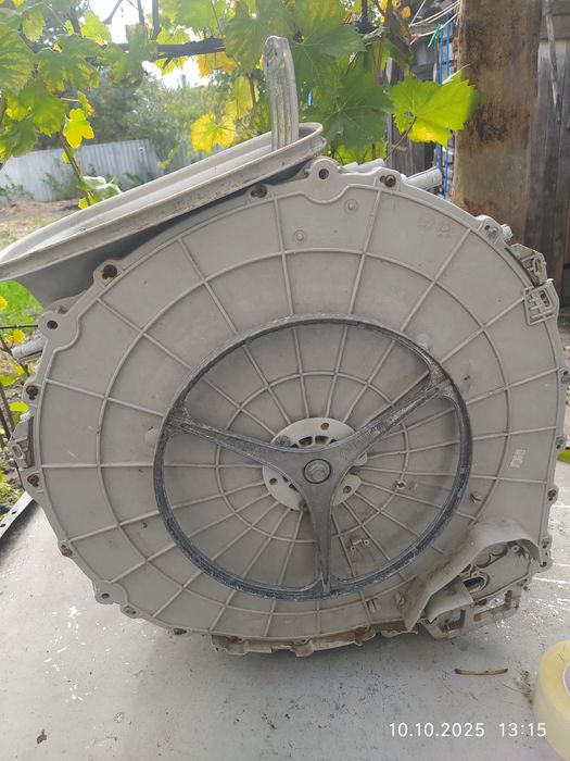 Запчастини до пральної машини Whirlpool