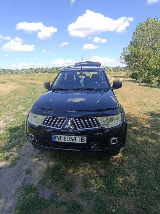 Mitsubishi pajero sport