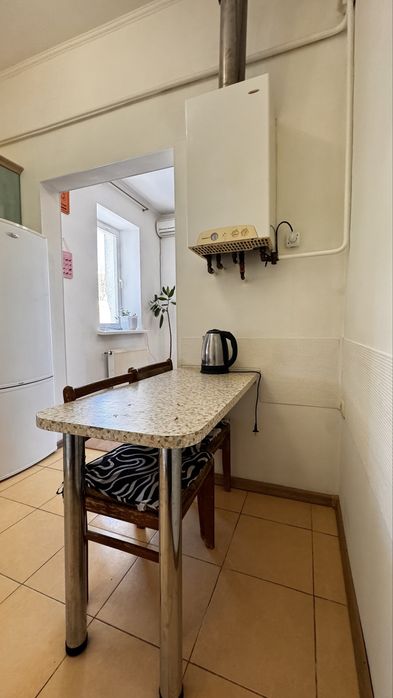 Здам 2 х кімнатну квартиру з АО по вул Бердичівській і кондиціонером