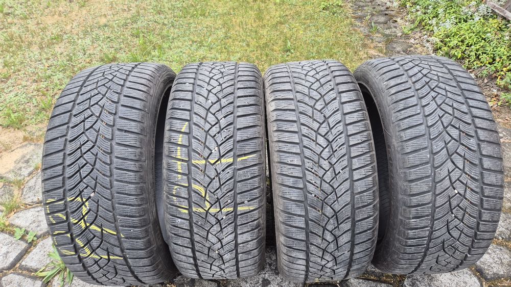 Opony Goodyear Ultra Grip  225/45 R17  4 szt