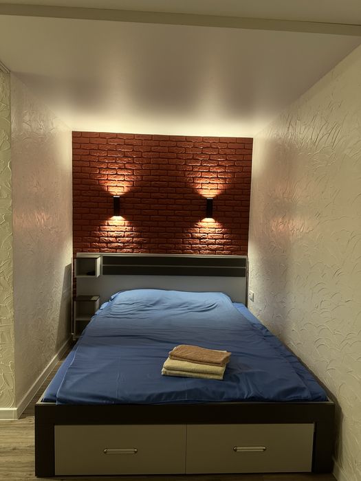 Сдам квартиру посуточно. Район  ЖД вокзал