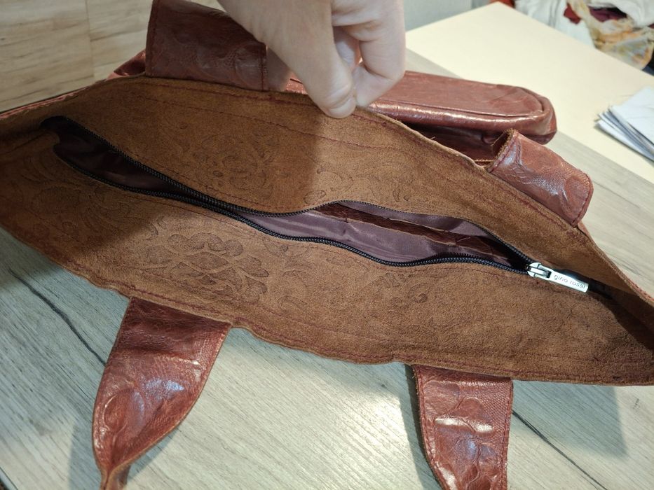 torba prawdziwa skóra tłoczona we wzory czerwono brązowa Leather