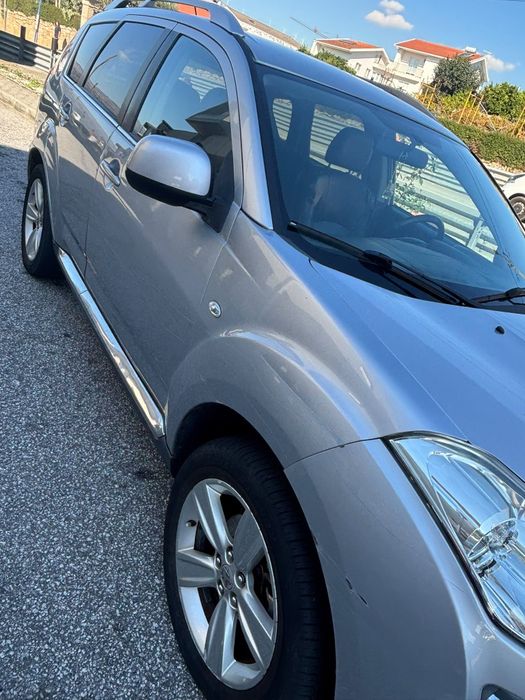 Peugeot 4007 2.2 HDI — photo 4