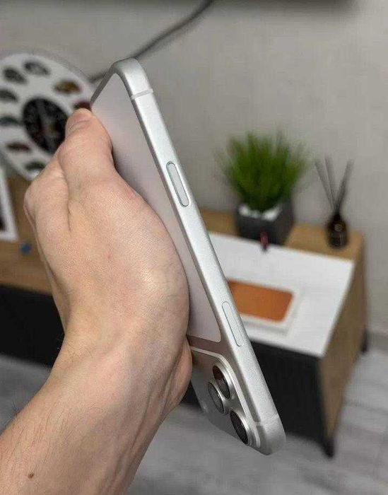 iPhone 17 Pro Max, 256 ГБ, SIM + eSIM