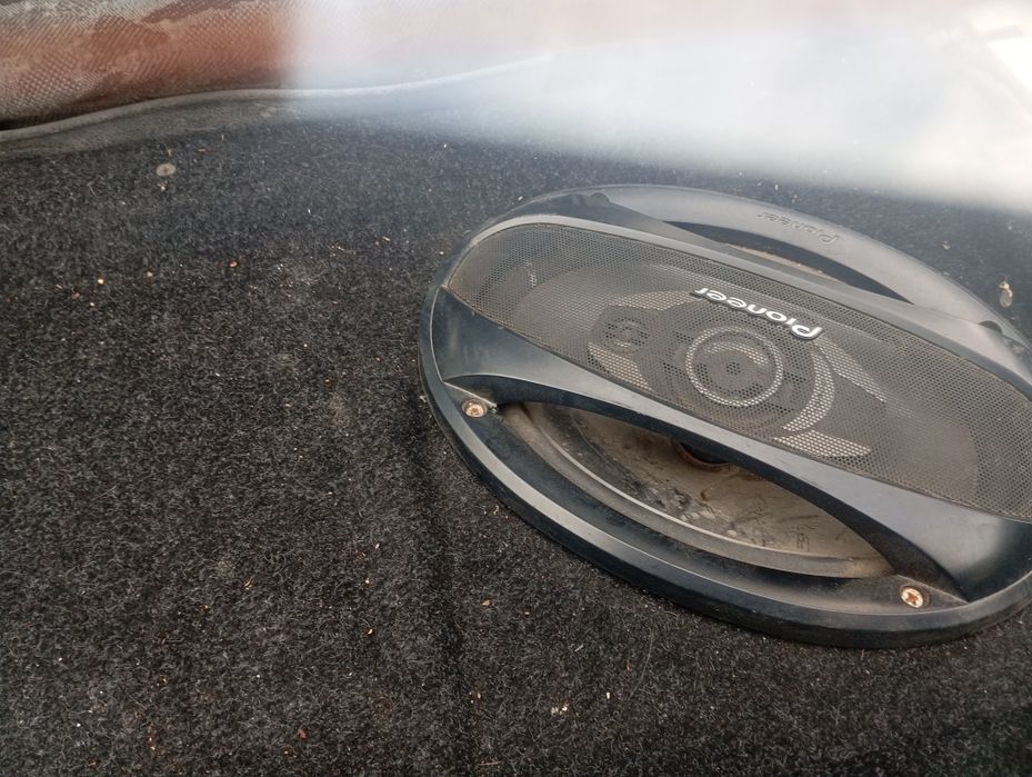 ВАЗ 21083 інжектор 2001 року.