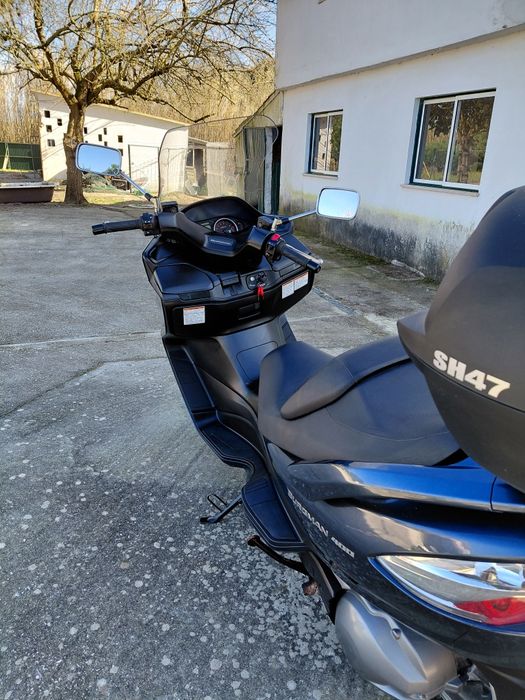 Mota suzuki burgman 400