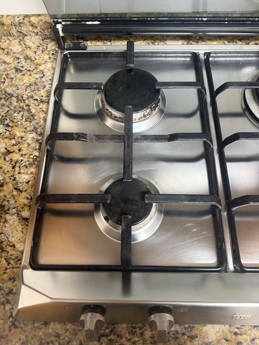 Placa a gás e Forno electrico Teka