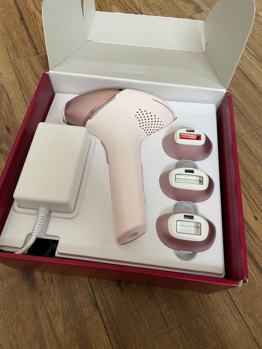 Depilator laserowy Philips Lumea 9000