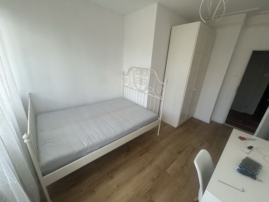 Duży Pokój do wynajęcia z balkonem obok PKP Jeziorki