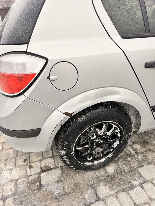 Опель астра H 2006 року