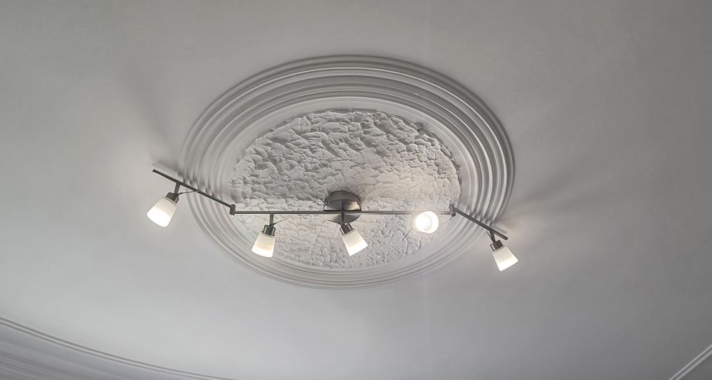 Candeeiro de tecto com 5 projetores - FAÇO ENTREGA