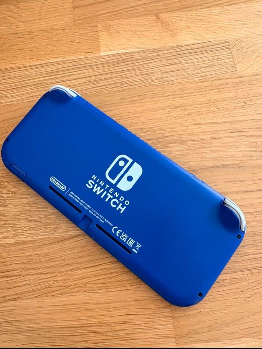 Nintendo Switch Lite Azul DESBLOQUEADA