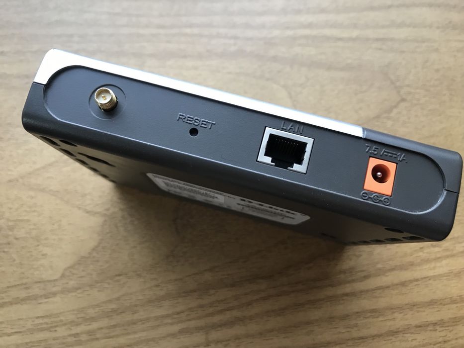 Роутер D-Link DWL-G700AP