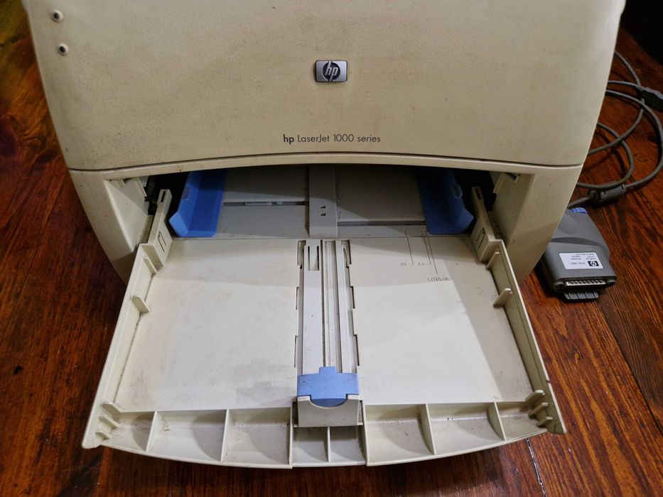 Принтер HP Laserjet 1000