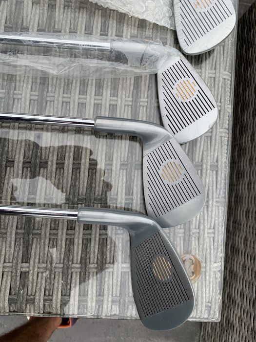 Set Completo de Golfe Penn + US Tour (Como Novos) + Saco de Transporte