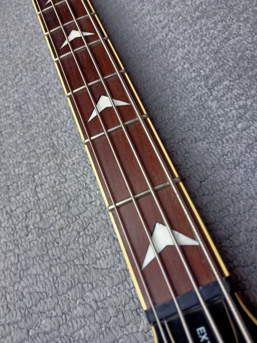 Gitara basowa Schecter Diamond 4