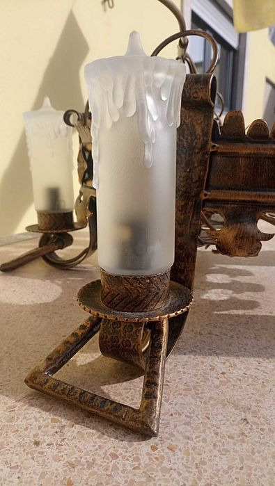 Candeeiro Rústico em Ferro – Vintage Medieval