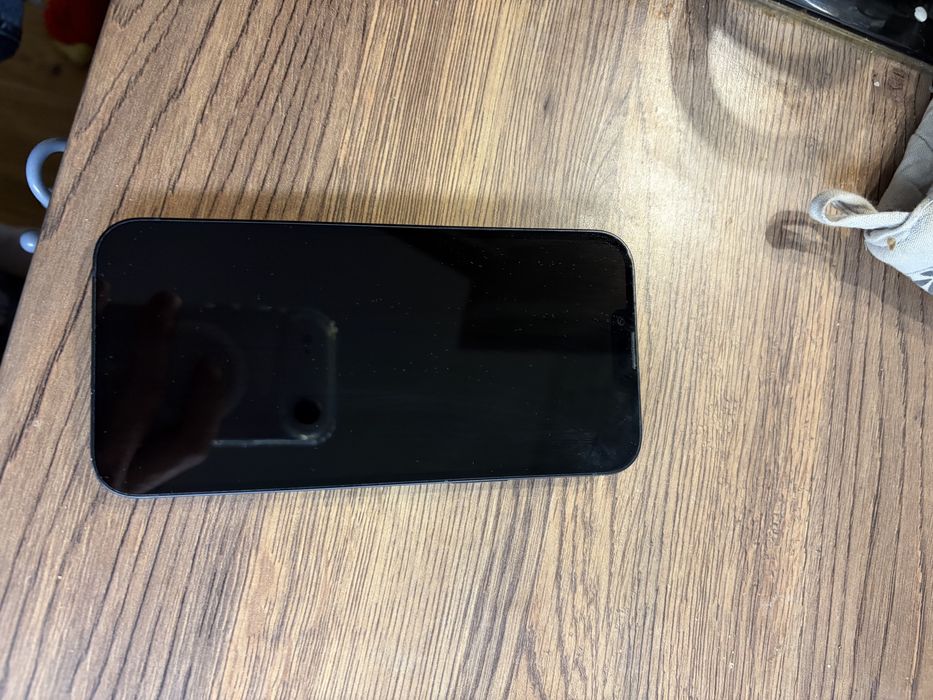 Sprzedam iphone 15 plus